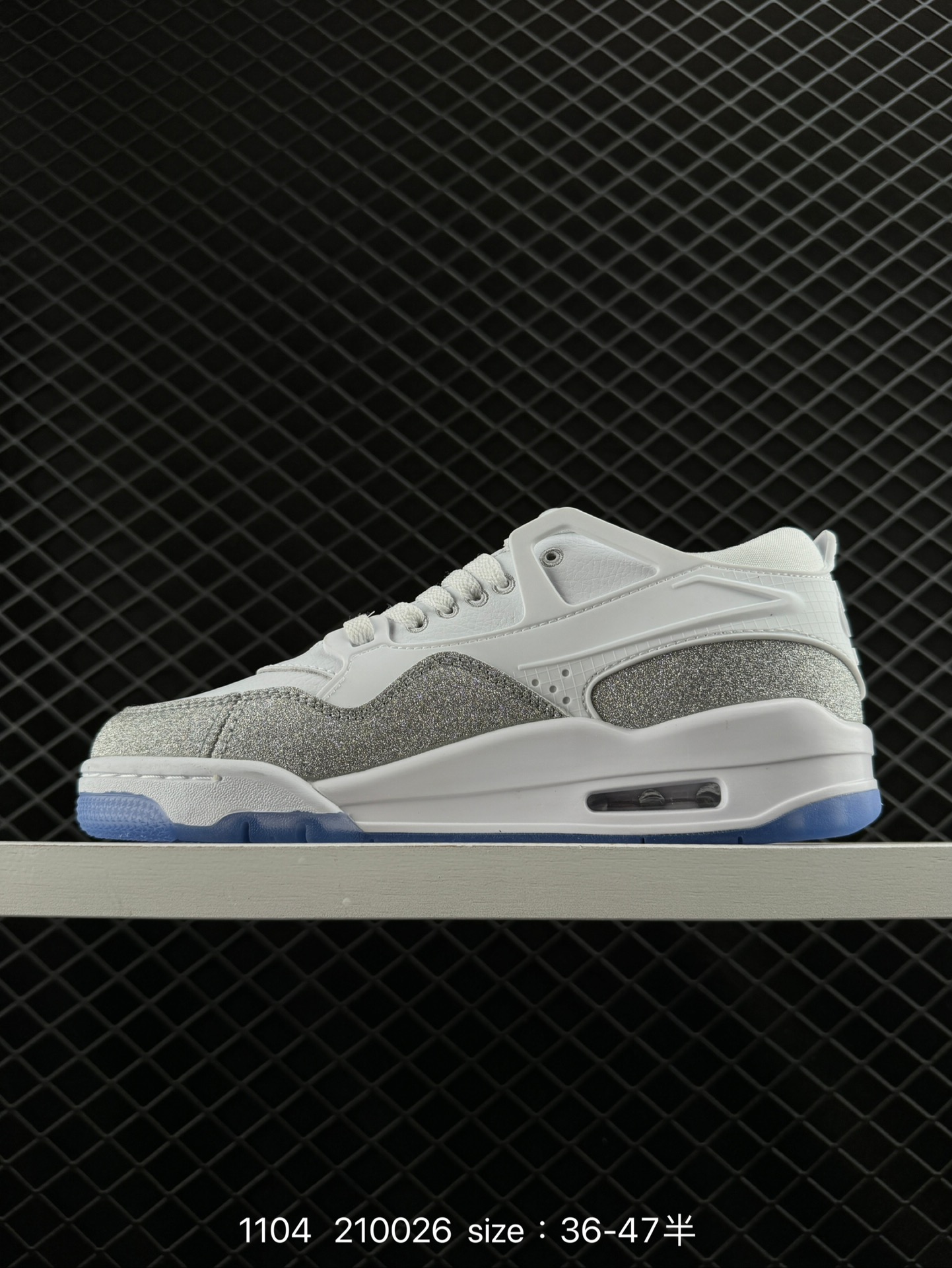 NK Wmns Air Jordan 4 Retro RM